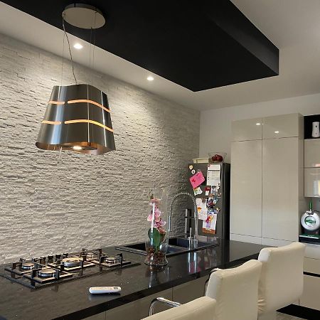 Syria Luxury Apartment Syracuse Exterior photo